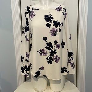 Beautiful Ann Taylor top